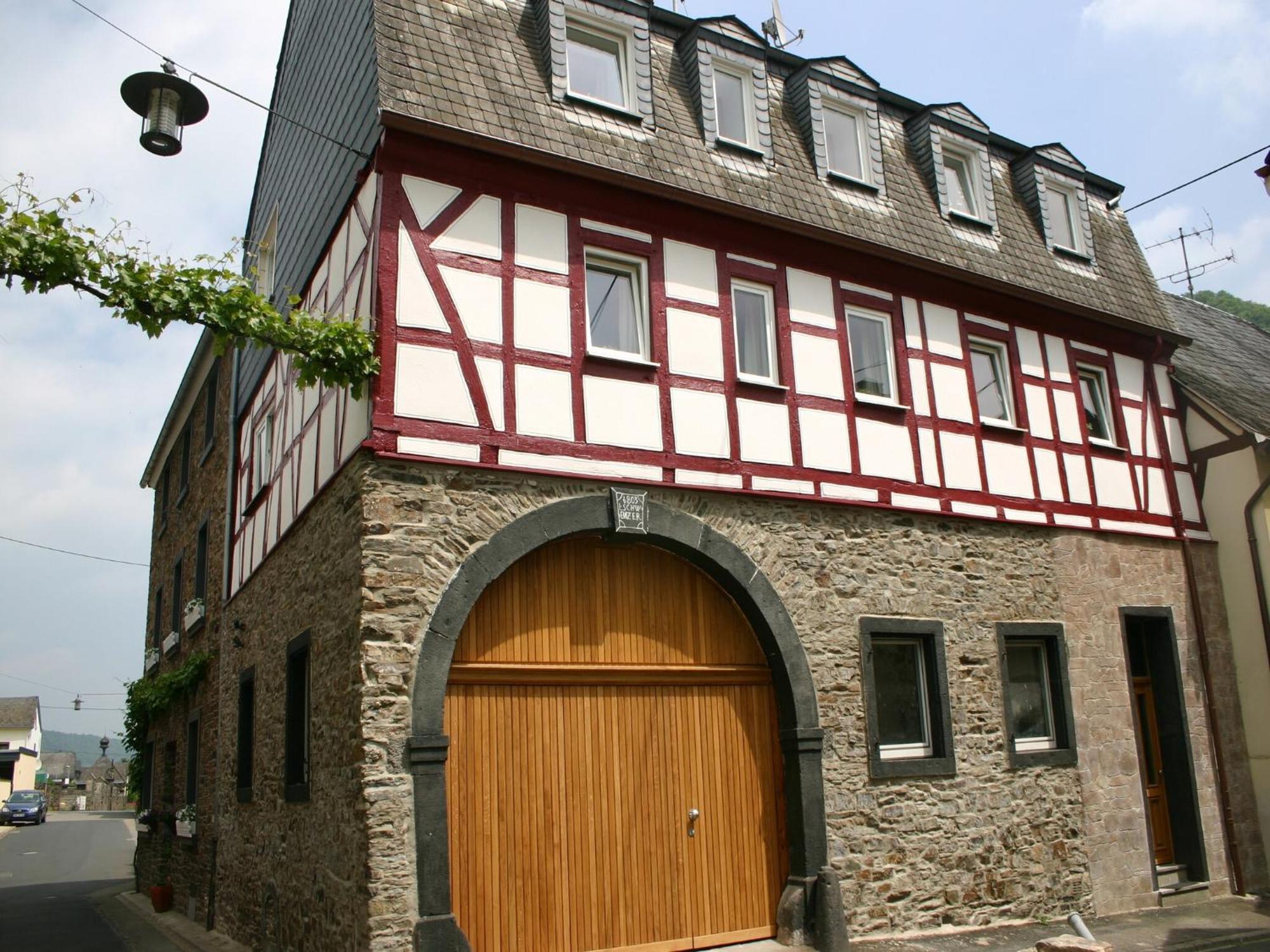 A Modern Holiday Home By The River Mosel โมเซิลแคร์น ภายนอก รูปภาพ