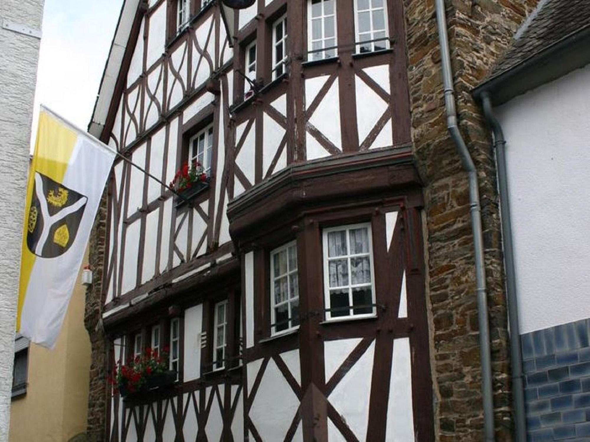 A Modern Holiday Home By The River Mosel โมเซิลแคร์น ภายนอก รูปภาพ